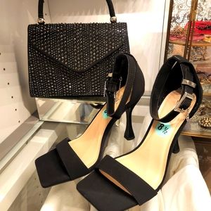 Handbag and sandals